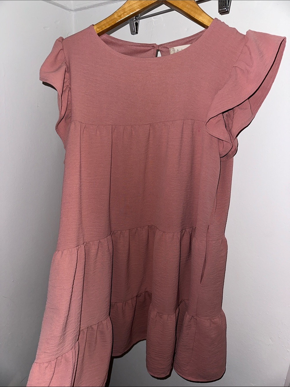 Altar’d State Dusty Rose Ruffle Sleeve Tiered Top size S